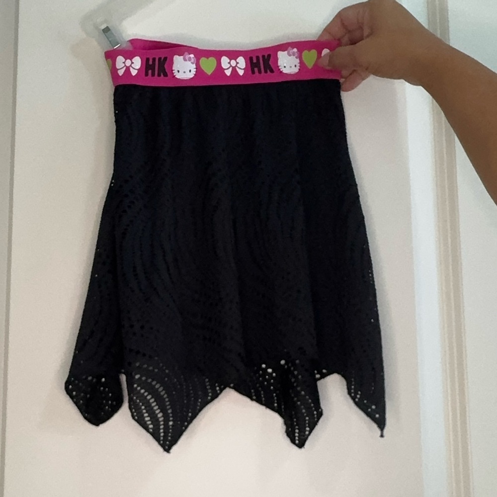 Pre-Loved Girls Hello Kitty Black Skirt with Pink Waistband, M 7/8